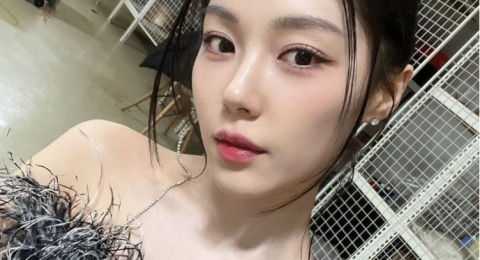 Suka Gaya Soft dan Kalem? Ini 4 Look Park Si Woo yang Cocok untuk Kamu