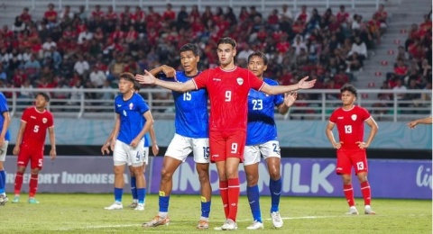Jens Raven Pamit dari FC Dordrecht, Pelabuhan Baru Masih Jadi Misteri!