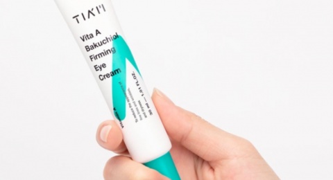 4 Rekomendasi Eye Cream Mengandung Bakuchiol, Ampuh Hempas Mata Panda