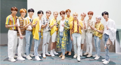 SEVENTEEN "Clap": Lagu Rock yang Ajak Bertepuk Tangan di Hari yang Sial