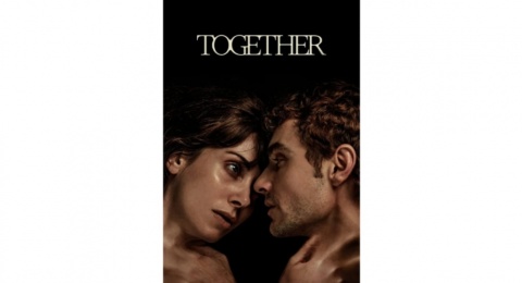 Review Film Together: Ngerinya Body Horror yang Melekat hingga ke Tulang