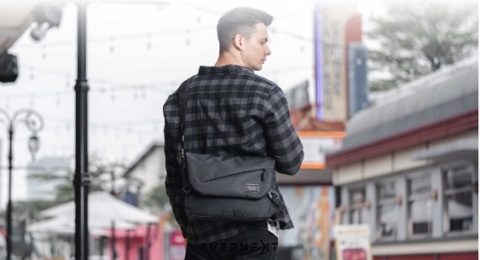 Stylish Abis! Ini 4 Messenger Bag untuk Tampil Profesional di Tempat Kerja
