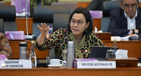 Sri Mulyani Sentil Gaji Guru Rendah: Pajak Rakyat Buat Apa?