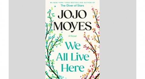 Ulasan Novel We All Live Here: Mengurai Luka Lama Dalam Rumah Sendiri