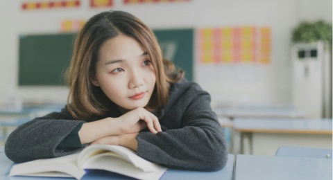 Objektifikasi di Balik Akun Kampus Cantik: Siapa yang Diuntungkan?