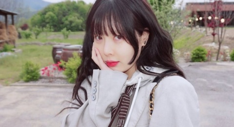 Street Style ala HyunA: 4 Inspirasi Fashion Simpel tapi Tetap Standout!
