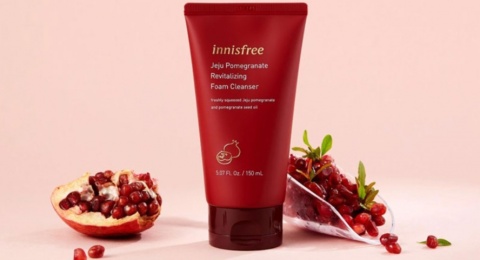 4 Rekomendasi Face Wash Buah Delima, Solusi Kulit Bersih dan Cerah Alami