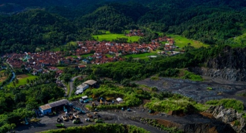 UU Minerba: Belenggu Baru di Tengah Seruan Merdeka untuk Bumi