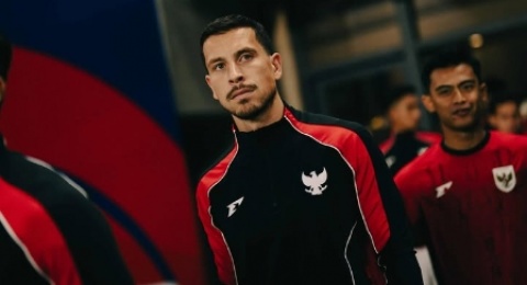 Heboh Thom Haye Perkuat Persib Bandung, Turun Level atau Langkah Strategis?