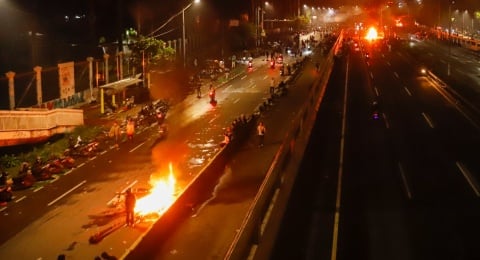 Seminggu yang Mengubah Segalanya: Kronologi Demo Tunjangan DPR yang Berakhir Chaos dan Penjarahan