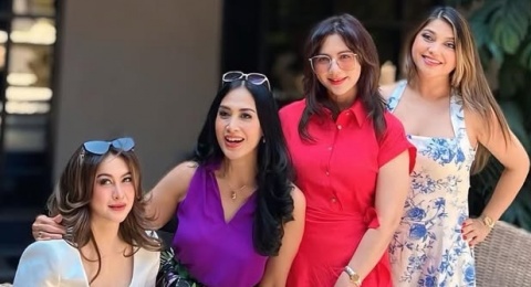 Definisi Awet Muda: 4 Ratu Sinetron 90-an Reuni Dadakan, Bikin Netizen Auto Nostalgia Massal!