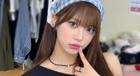 Mau Gaya Lebih Sweet? Intip 4 Outfit Girly Stylish ala Eunchae LE SSERAFIM