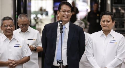 Solusi Menkeu Baru Soal 17+8 Tuntutan Rakyat: Bikin Ekonomi Ngebut Biar Rakyat Sibuk Cari Makan Enak