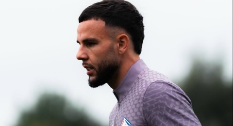 Calvin Verdonk, LOSC Lille dan Pahit-Manis yang Warnai Debutnya di Liga Prancis