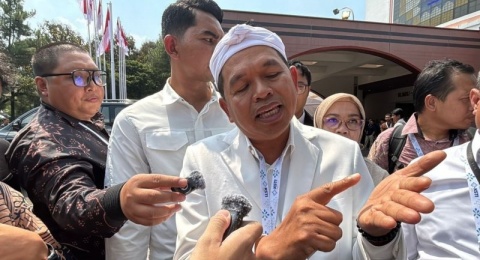Gerakan Rereongan Sapoe Sarebu: Mengapa Ide Dedi Mulyadi Memicu Kritik?