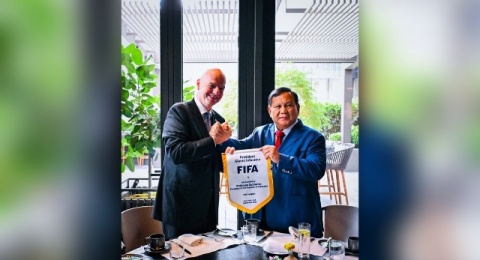 Prabowo dan Presiden FIFA Sepakat Kolaborasi Majukan Sepak Bola Indonesia