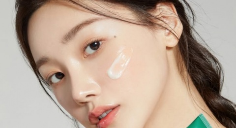 4 Pelembab Berbahan Cherry Blossom untuk Rahasia Wajah Glowing dan Sehat!