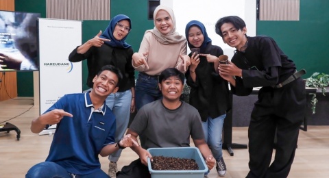 Bandung 'Hareudang' Karena Sampah Makanan, Komunitas Gen Z Ini Punya Solusinya