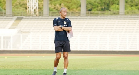 Piala Dunia U-17: Nova Arianto Diharapkan Tak Ikuti Cara Patrick Kluivert!