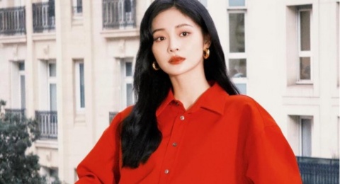 5 Ide Outfit Serba Merah ala Kyulkyung, Bikin Gaya Kamu Makin Menyala!