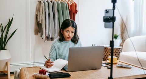 Stop Duduk Terlalu Lama! Otak Bisa Melemah Hingga Kesehatan Terancam