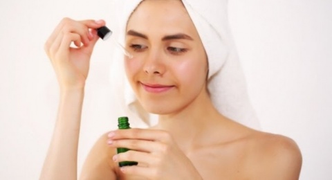 4 Serum Beta Glucan untuk Hidrasi Ekstra Kulit Kering yang Rentan Iritasi