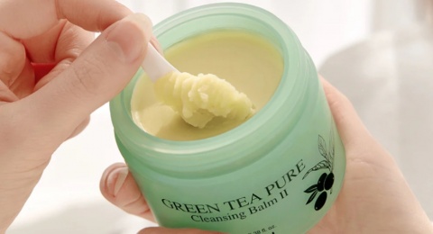 4 Cleansing Balm Mengandung Green Tea untuk Angkat Makeup dan Detoks Kulit