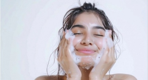 4 Cleanser Korea dengan Green Tea untuk Bersihkan Kotoran dan Lawan Jerawat