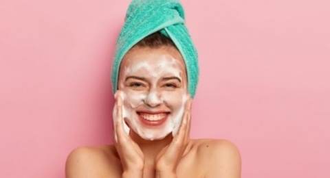4 Facial Foam Collagen, Ampuh Jaga Elastisitas Kulit Tanpa Bikin Iritasi