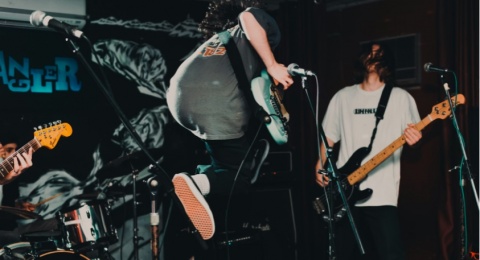 Meraba Realita Musisi Independen yang Hidup dari Gigs Berbayar Seadanya