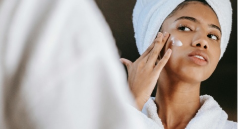 6 Rekomendasi Basic Skincare Kemasan Jumbo, Lebih Awet dan Anti Boncos