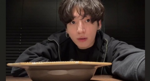 Jungkook BTS Comeback Jadi Chef! Resep Barunya Dibagikan Lewat Live Weverse