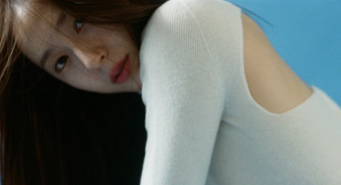 Krystal Temukan Kebahagiaan dalam Kesendirian di Lagu Debut Solo, Solitary