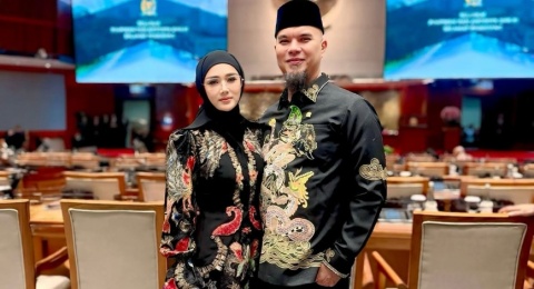 Ahmad Dhani dan Mulan Jameela Ungkap Alasan Menyentuh Adopsi Bayi Perempuan