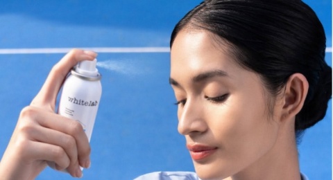 4 Rekomendasi Sunscreen Spray dengan Niacinamide, Praktis dan Bikin Glowing