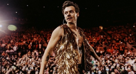 Rilis Forever Forever, Harry Styles Dirumorkan Akan Rilis Album Baru