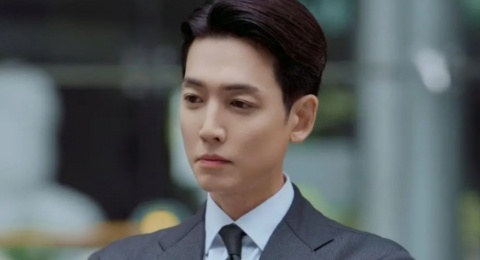 4 Drama Korea Bertema Hukum Dibintangi yang Jung Kyung Ho, Layak Ditonton!