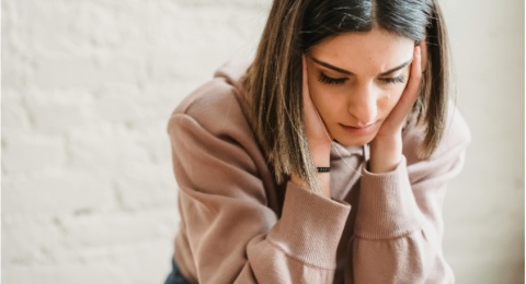 Alasan Gen Z Sering Meragukan Ketulusan Orang Lain, Dihantui Trust Issue?