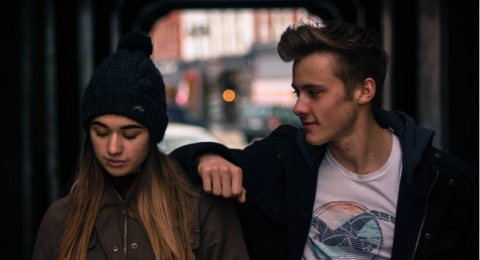 Generasi Anti Komitmen: Mengungkap Sisi Gelap Situationship yang Makin Populer