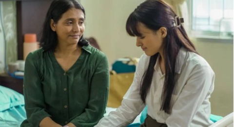 Dibintangi Mawar de Jongh dan Rey Bong, Ini Fakta Menarik Film Adaptasi Novel Khoirul Trian