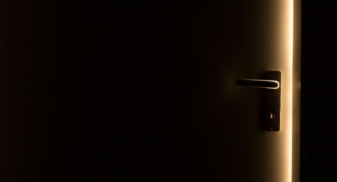 Suara-Suara di Kamar