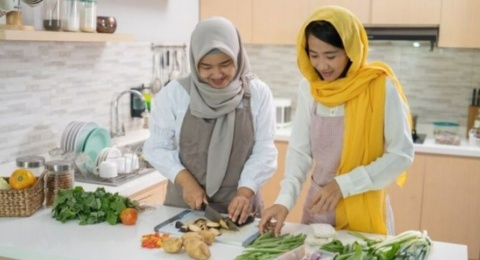 Masak Lebih Praktis Selama Ramadan, Mahsuri Bantu Siapkan Sahur dan Buka