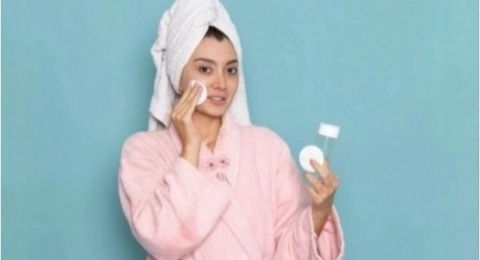 4 Micellar Water Panthenol Rp30 Ribuan, Angkat Makeup pada Kulit Sensitif