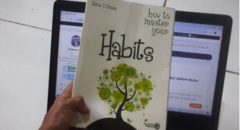 Review Buku How to Master Your Habits: Panduan Praktis Kehidupan dari Ustaz Felix Siauw