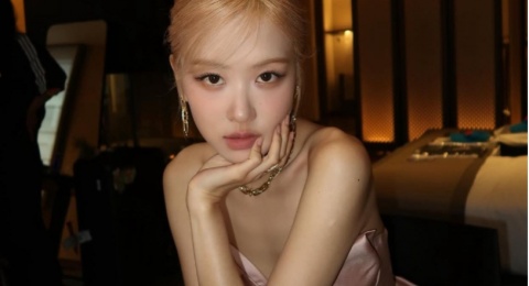 Intip 4 Inspirasi Outfit Dress Minimalis ala Rose BLACKPINK