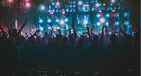 Festival Musik dan Komodifikasi Ruang Publik: Mengapa Harga Tiket Kian Mahal?