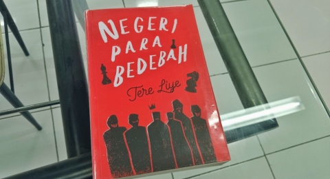 Potret Kuasa dan Moralitas dalam Krisis Ekonomi di Buku Negeri Para Bedebah