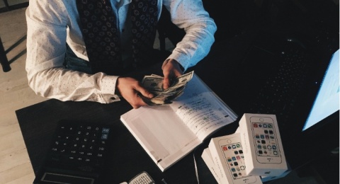 Ramadan, THR, dan Ujian Kedewasaan Finansial