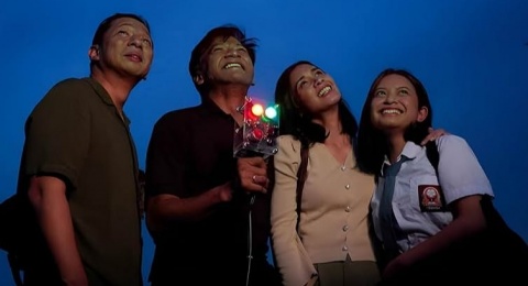 Menonton Kembali Kembang Api: Tentang Luka, Bertahan, dan Urip Iku Urup