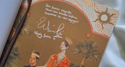 Dari Tanah Wajo ke Belanda: Perjalanan Cinta Lintas Milenium di Novel Lontara